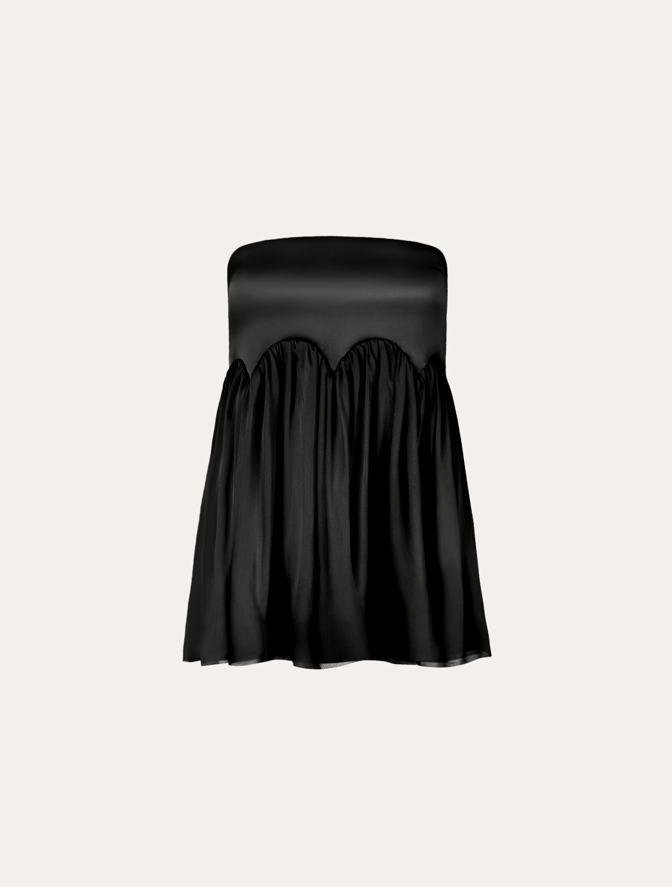 Scalloped detail top in black